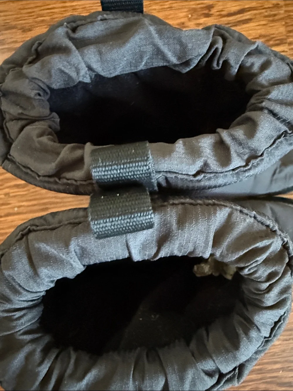 Adidas CW snow pitch boots